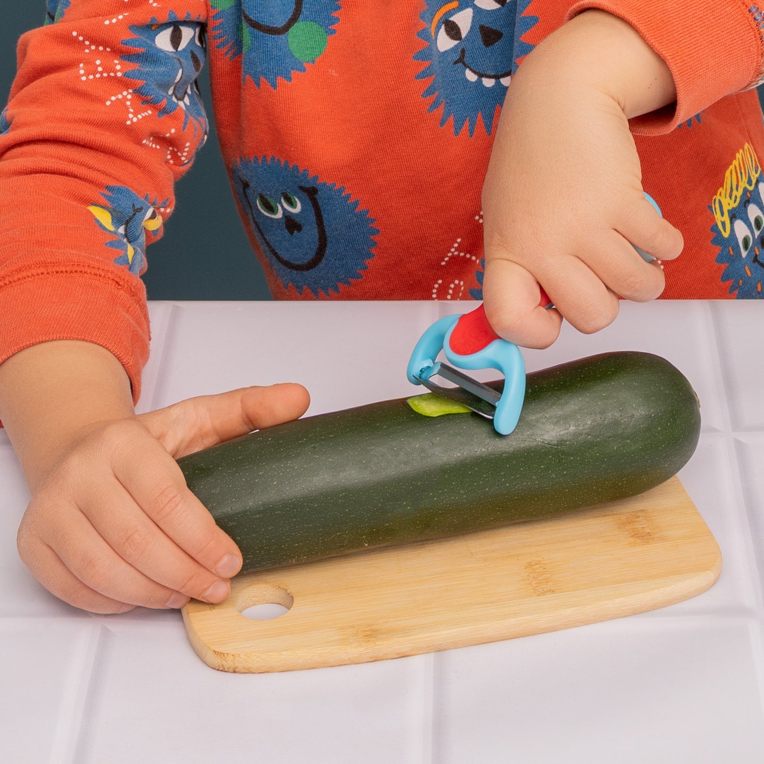 Mon Kit découpe personnalisé Bleu & Rouge : Couteau et éplucheur Chefclub Kids