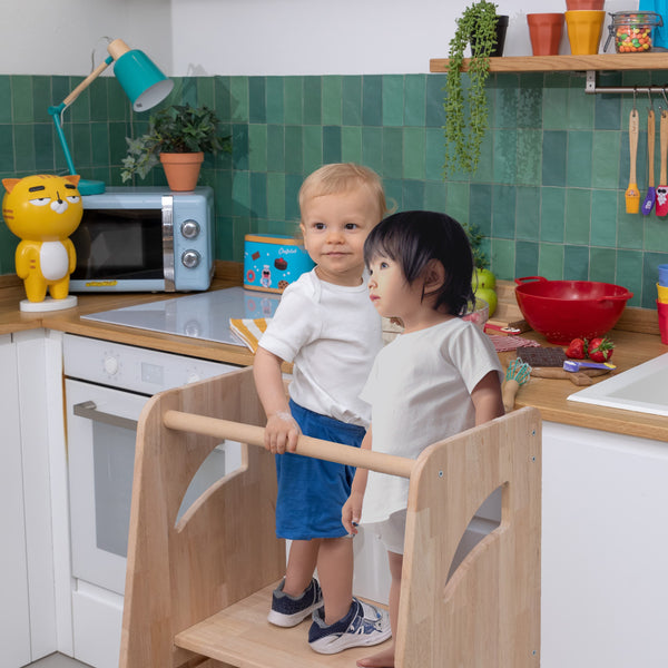 Activités Montessori en cuisine & outils adaptés aux enfants 